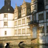 1201S 10 Schloss Neuhaus Aug 03